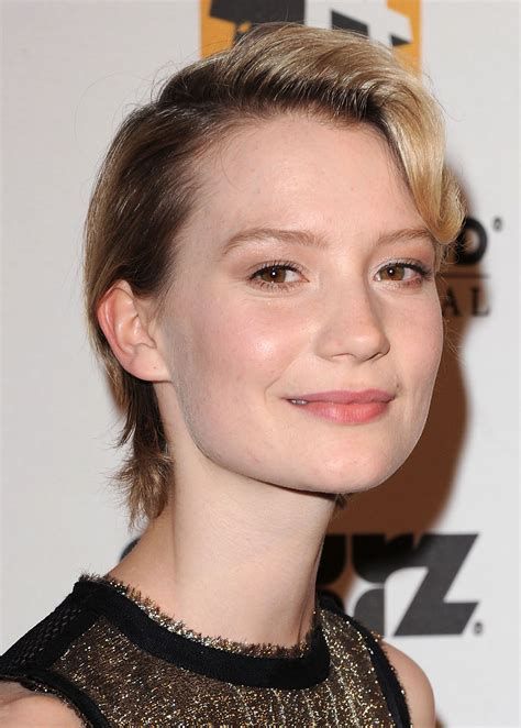 who is mia wasikowska